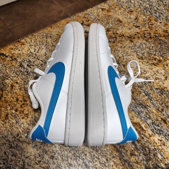 Nike White & Blue Sneakers Mens Size 7 Model CQ9246-106